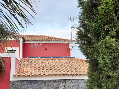 Excelente Moradia V4 para venda