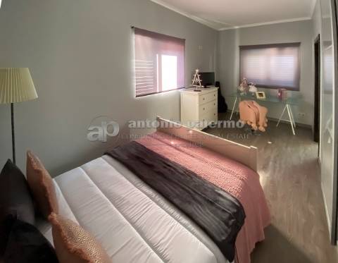 Excelente Moradia V4 para venda