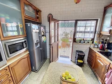 Excelente moradia de tipologia T3 para venda