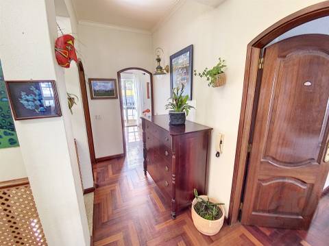 Excelente moradia de tipologia T3 para venda