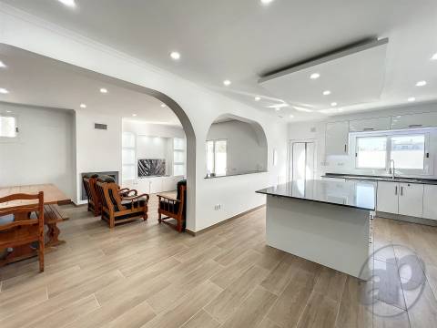 Moradia V3 para venda em Altura