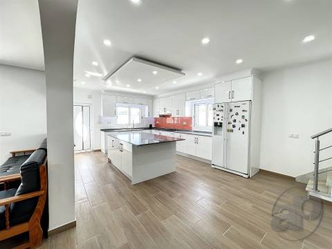 Moradia V3 para venda em Altura