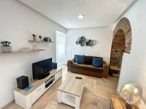 Apartamento tipo T0+1 remodelado