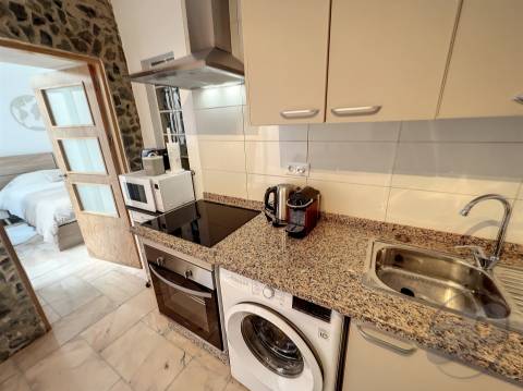 Apartamento tipo T0+1 remodelado