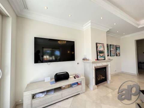 Excelente moradia v4 para venda no Monte Rei Golf