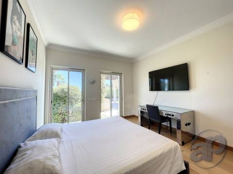 Excelente moradia v4 para venda no Monte Rei Golf