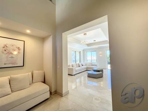 Excelente moradia v4 para venda no Monte Rei Golf