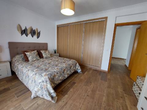 Moradia V3 com piscina para venda