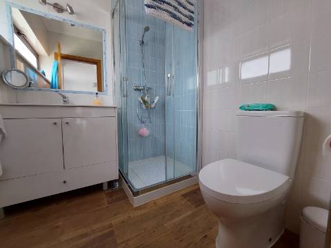 Moradia V3 com piscina para venda