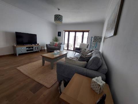 Moradia V3 com piscina para venda