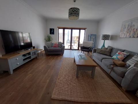 Moradia V3 com piscina para venda