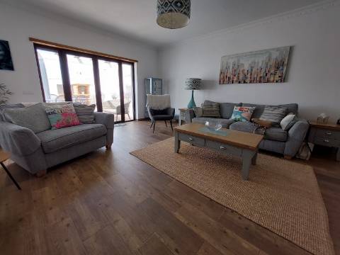 Moradia V3 com piscina para venda