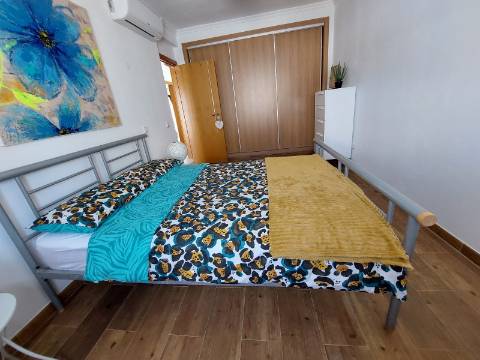 Moradia V3 com piscina para venda