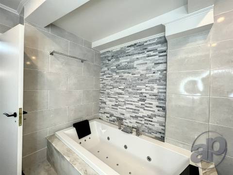 Apartamento duplex T1+3 para venda