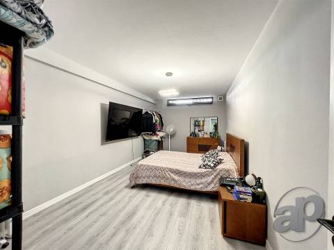 Apartamento duplex T1+3 para venda