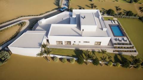 Moradia de Luxo com Vista Privilegiada Perto do Monterei Golf