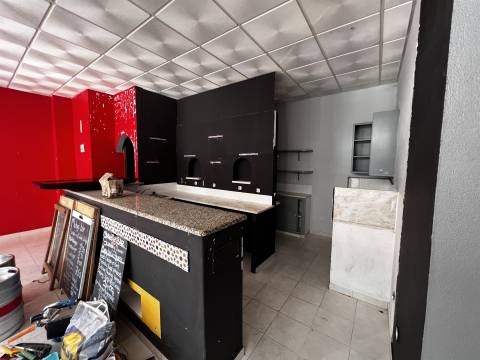 Loja/Bar para venda em Monte Gordo