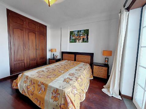 Apartamento T3 duplex na primeira linha Rio