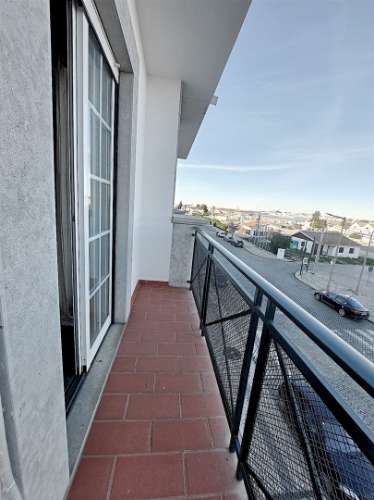 Apartamento T3 duplex na primeira linha Rio