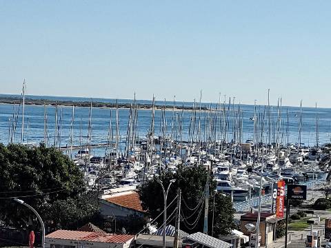 Apartamento T3 duplex na primeira linha Rio