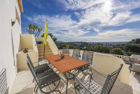 Moradia V3 Isolada perto de Vilamoura