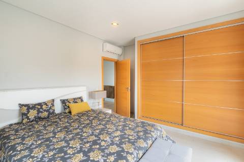 Magnífica moradia de luxo com 4 quartos