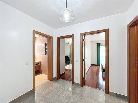 T3 com estacionamento