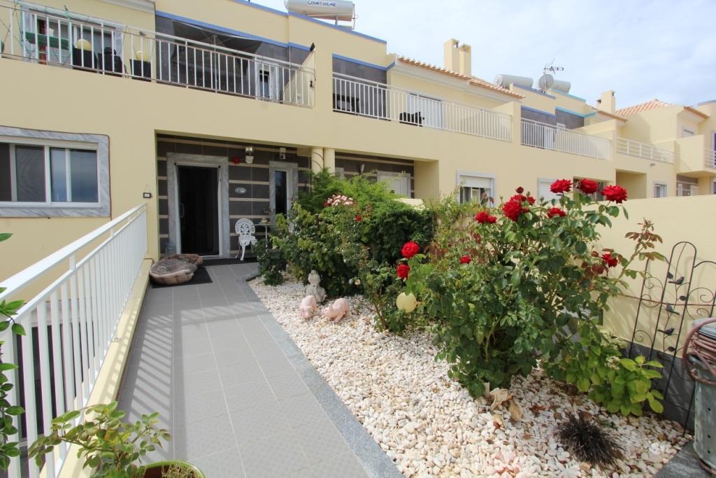 Moradia T3 para venda com piscina
