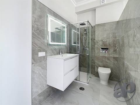 Moradia Térrea T5 com Piscina