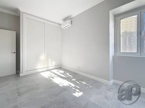 Moradia Térrea T5 com Piscina