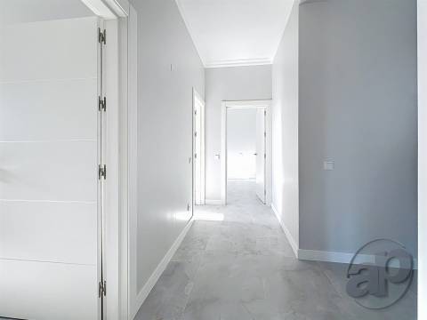 Moradia Térrea T5 com Piscina