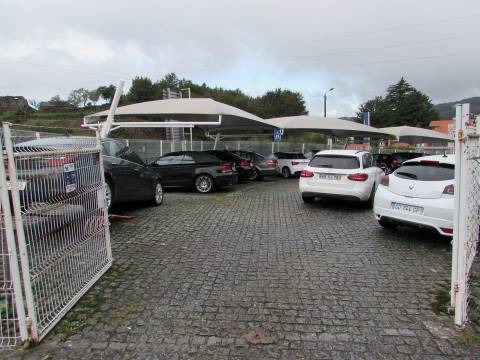 Sociedade/Empresa  Venda em Arnoso (Santa Maria e Santa Eulália) e Sezures,Vila Nova de Famalicão