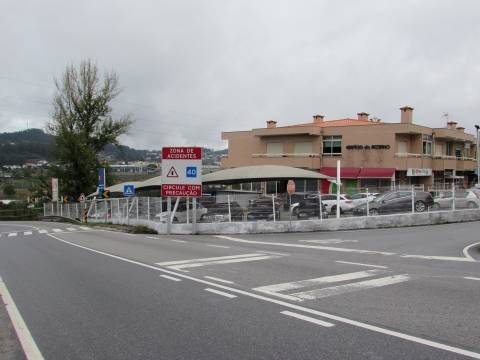 Sociedade/Empresa  Venda em Arnoso (Santa Maria e Santa Eulália) e Sezures,Vila Nova de Famalicão