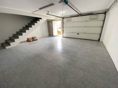 Garagem  Arrendamento em Merelim (São Pedro) e Frossos,Braga