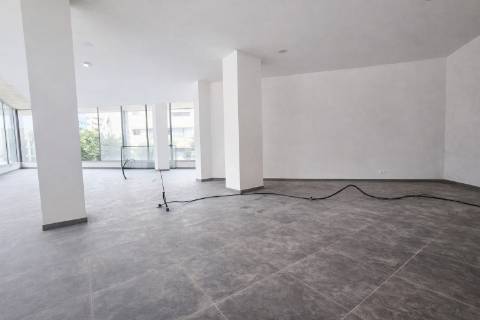 Loja com Lugar de Garagem,  junto ao metro Câmara no Centro de Matosinhos