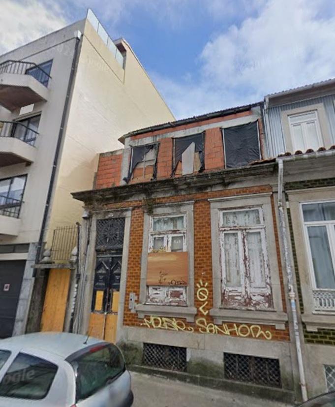 Prédio com Projeto Aprovado para Construção de Apartamentos – Casa da Música, Boavista, Porto