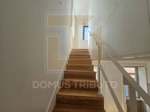 Apartamento T1 Duplex de Luxo – Mercado de Matosinhos, Nova Oportunidade de Vida Exclusiva