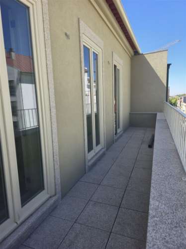 Apartamento Novo com Charme e Rentabilidade Garantida – Rua 9 de Julho, Boavista (Cedofeita)