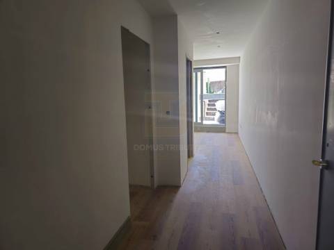 Apartamento T1 com Terraço – Nova Construção, a 40m do Rio Douro, Lordelo do Ouro, Porto