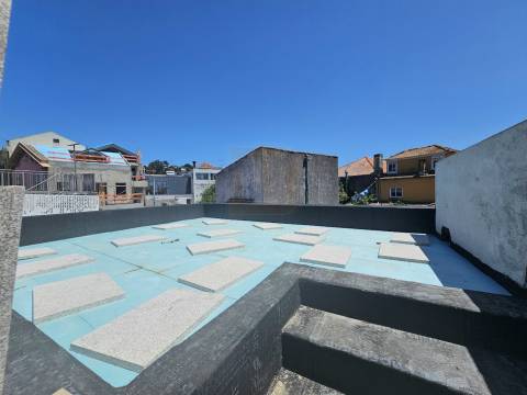 Apartamento T1 com Terraço – Nova Construção, a 40m do Rio Douro, Lordelo do Ouro, Porto