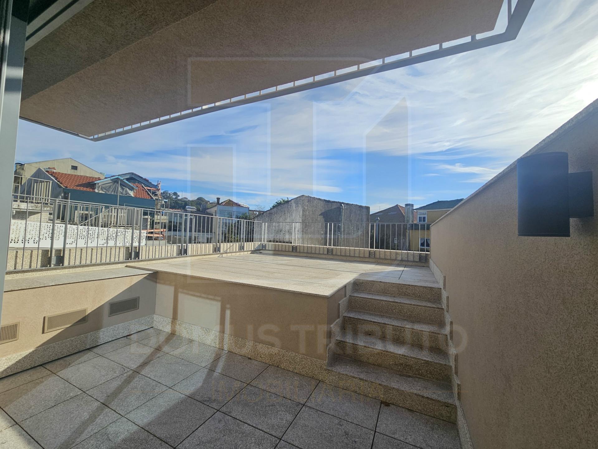 Apartamento T1 com Terraço –  a 40m do Rio Douro, Lordelo do Ouro, Porto