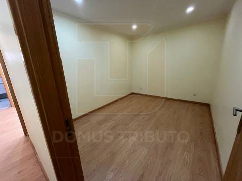 Moradia V2, Totalmente Remodelada e Reabilitada, Campanhã