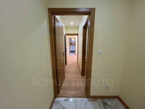 Moradia V2, Totalmente Remodelada e Reabilitada, Campanhã