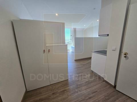 Estúdio T0 Mobilado e Equipado, no Centro de Matosinhos