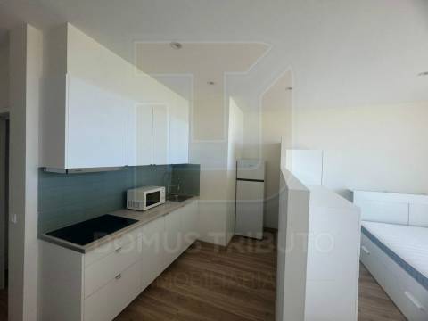 Estúdio T0 Mobilado e Equipado, no Centro de Matosinhos