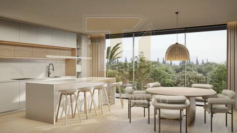 Moradia V3, 2 frentes, com 3 suítes, garagem fechada para 2 carros, varandas, terraços e jardim.