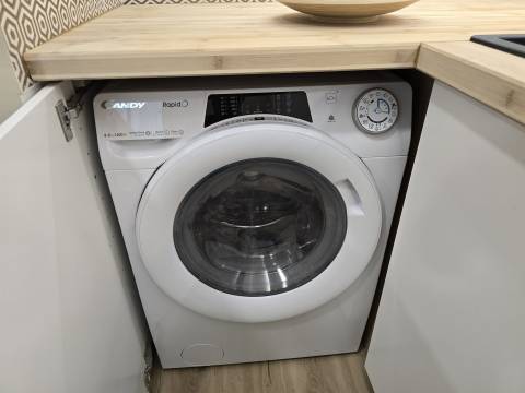 Apartamento/Escritório Remodelado Próximo ao Polo Universitário e Hospital São João