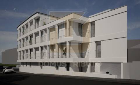 Apartamento T3 em construção, com Box dupla junto ao Colégio Efanor, Matosinhos