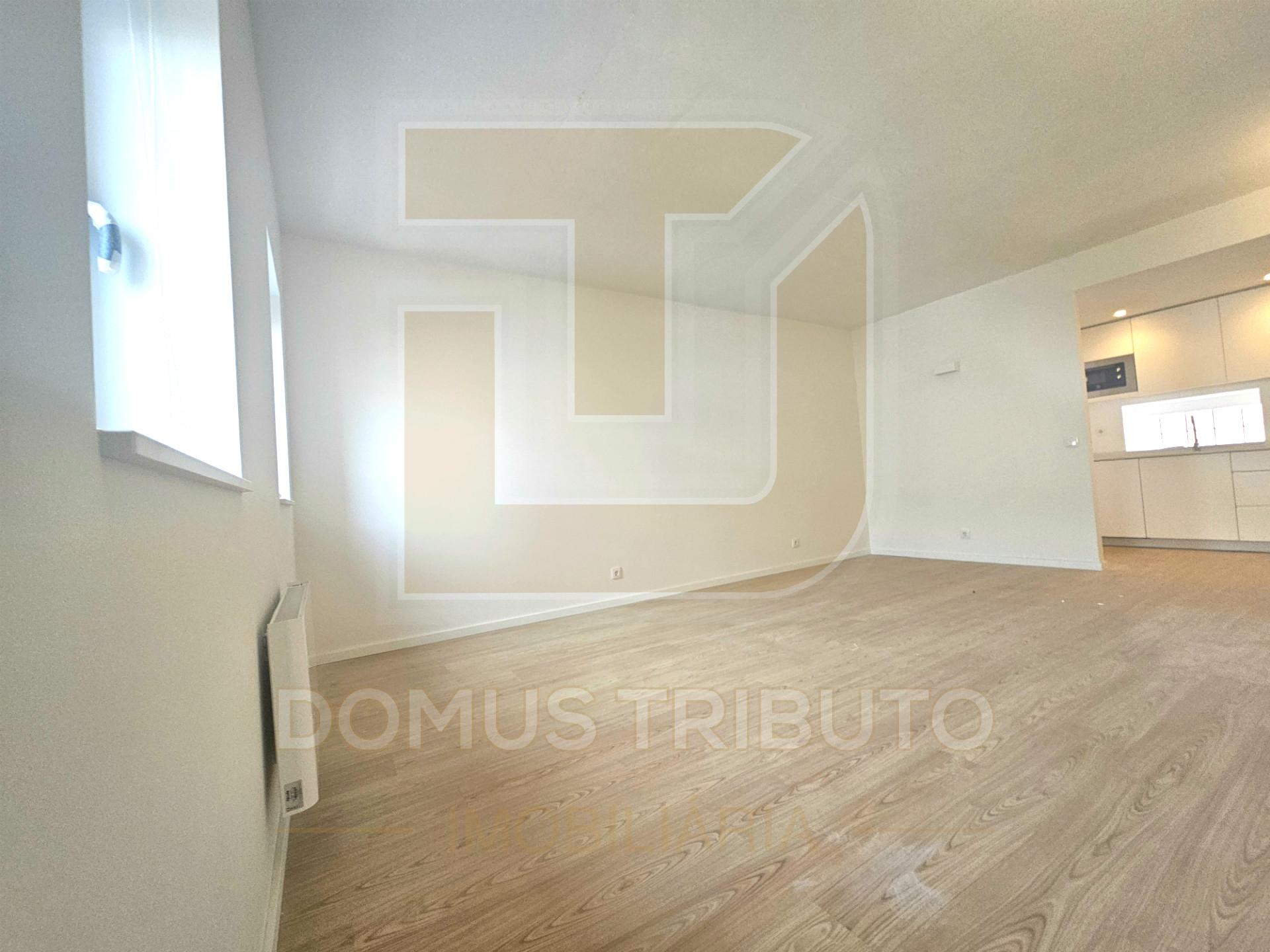 Apartamento T1 c/ Lugar de Garagem Novo, Junto ao Metro Câmara de Matosinhos