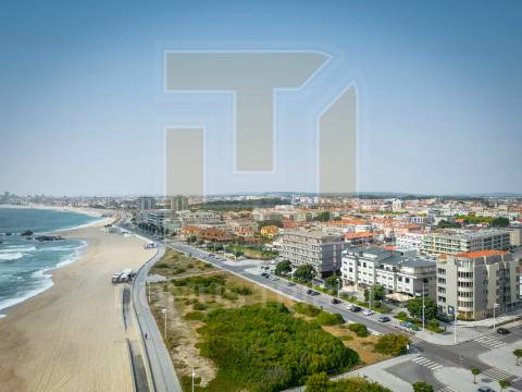 Apartamento T2, 3 Frentes, de Luxo na Primeira Linha de Mar, Vila do Conde